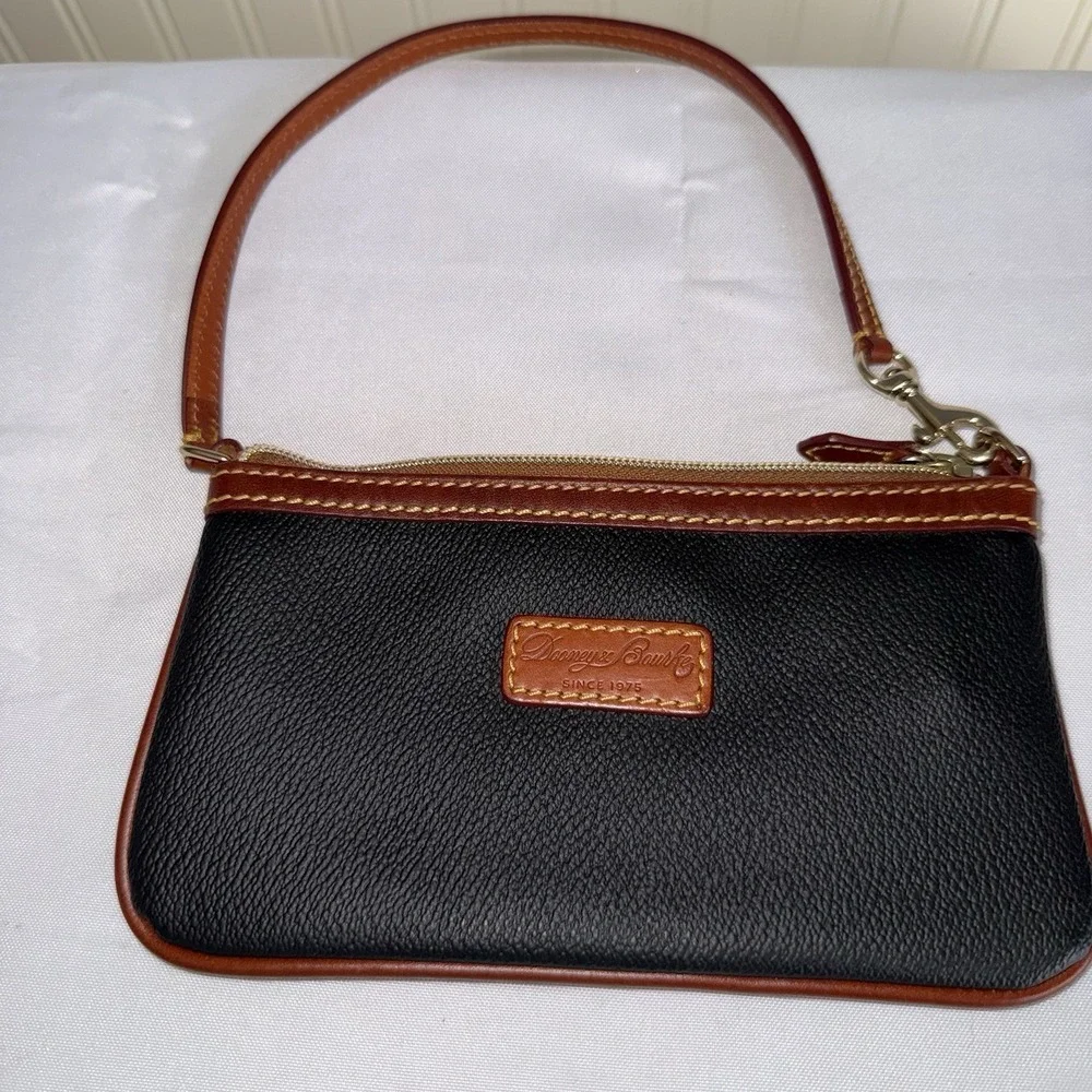 DOONEY & BOURKE BLACK PEBBLED LEATHER WRISTLET TOP HANDLE BAG PURSE WALLET